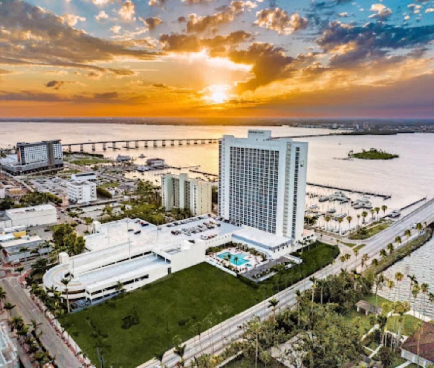 Stunning Water View Suite Fort Myers Exteriér fotografie